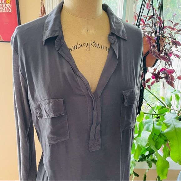 SPLENDID | gray two tone long sleeve v neck collared top M - Picture 9 of 9